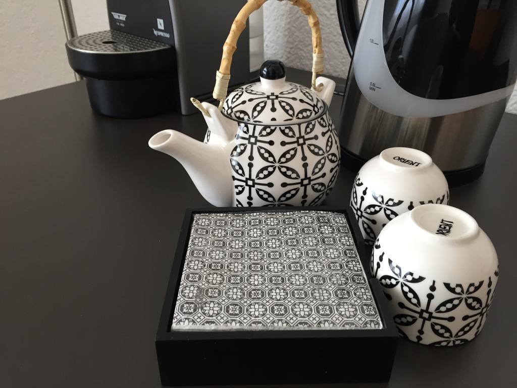 ブロネ Magie Du Leman Bed & Breakfast エクステリア 写真