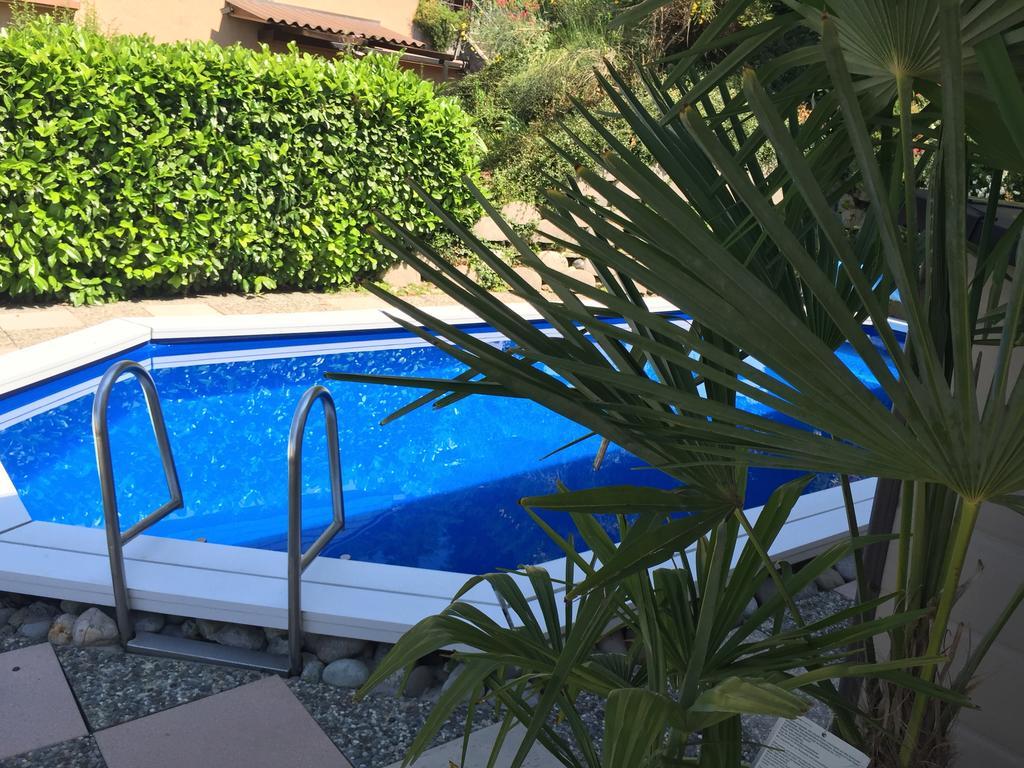 ブロネ Magie Du Leman Bed & Breakfast エクステリア 写真